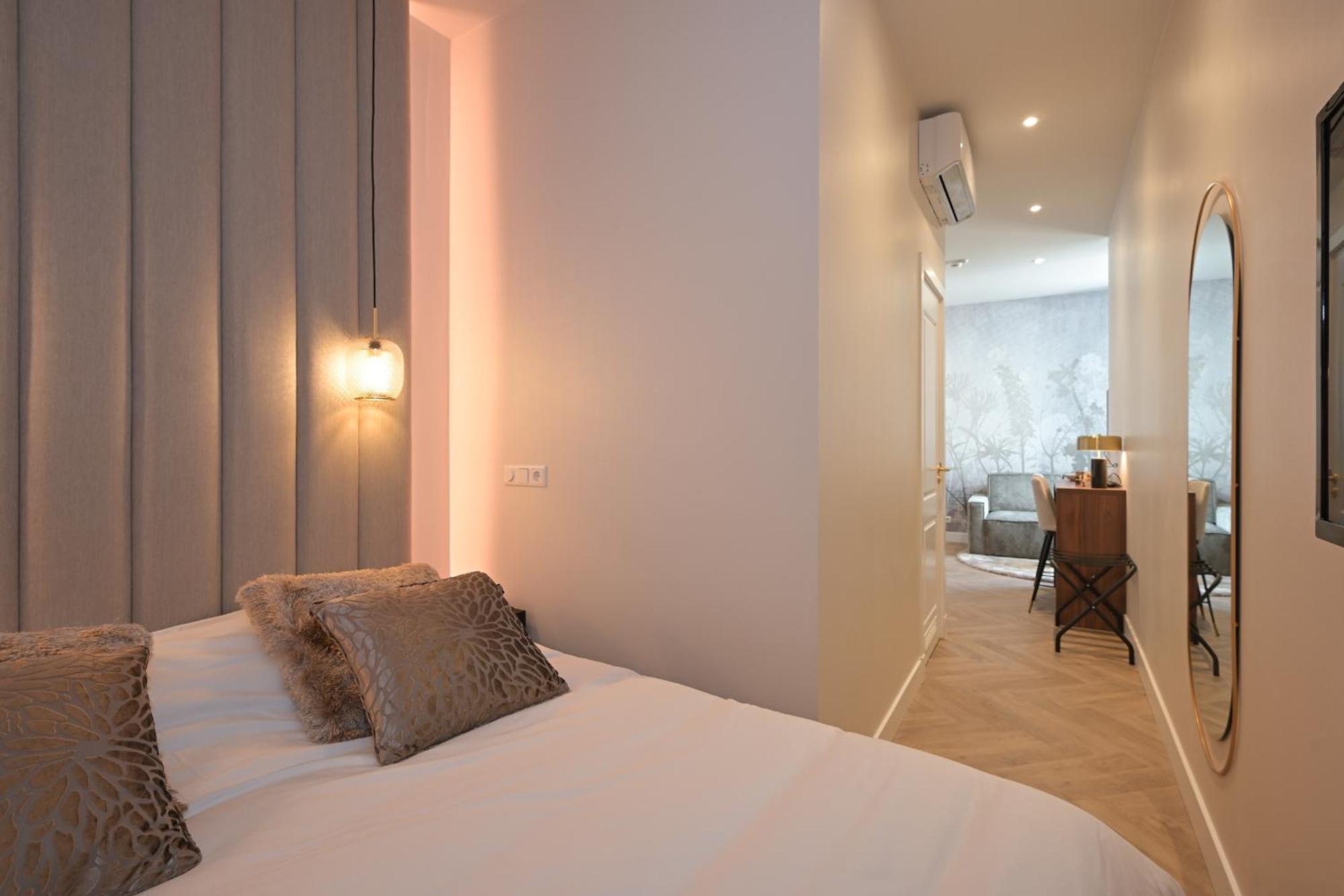 Novallure Downtown - Short Stay Apartments Den Haag Bagian luar foto